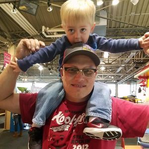 Meet your Posher, Howard